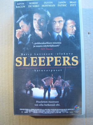 SLEEPERS - Katuvarpuset  ( Robert De Niro )