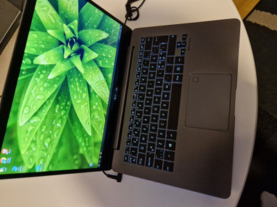 Asus ux430u *kunnostettavaksi*