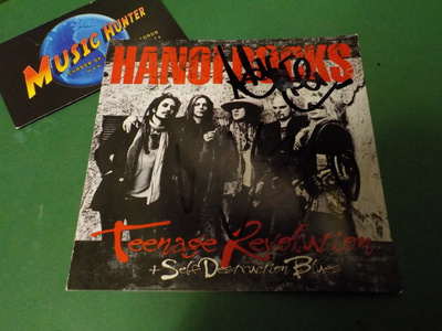 HANOI ROCKS CD BOOKLET KAHDELLA NIMMARILLA