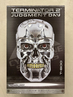TERMINATOR 2 T-800 WALL HANGING DECORATION	(28 253)	led valo