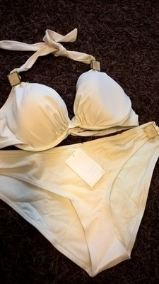 Vaaleat Bikinit / Push up -bikiniliivit  ja Bikinihousut