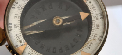 Neuvostoliittolainen kompassi 1940.