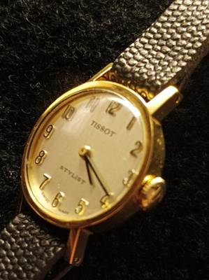 Mekaaninen Tissot Stylist & box