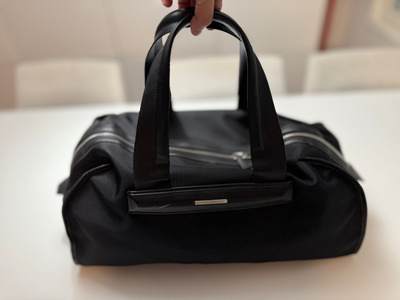 Calvin Klein collection musta weekend bag