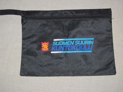 Suomen puolustusvoimat Suomen suurin kuntokoulu laukku