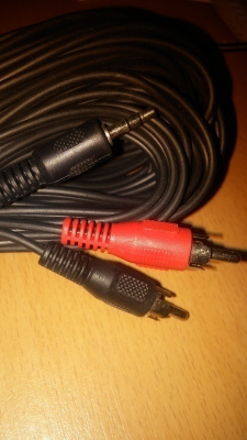 Audiokaapeli 10 metriä 2x RCA-3,5mm plug.