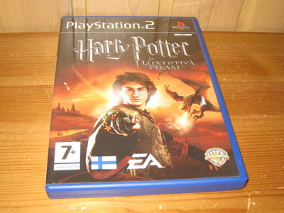 Harry Potter ja Liekehtivä Pikari Ps2 (suomi)