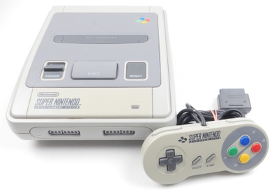 Super Nintendo Console (SNES)