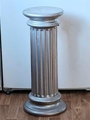 KERAAMINEN KUKKAPYLVÄS