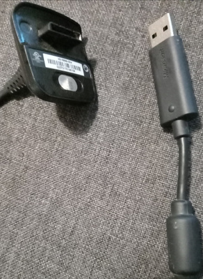 XBOX360 Akkulaturi ja latausasema