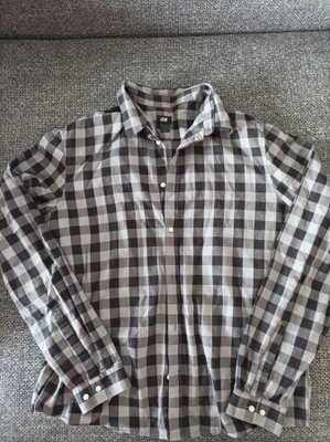 H&M mustaharmaa ruudullinen kauluspaita kokoa L - siisti!