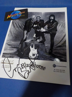 BLACKTHORNE PROMOKUVA NIMMARILLA