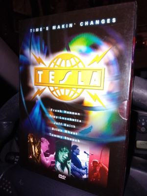 DVD Tesla : Time's makin' changes ( SIS POSTIKULU )