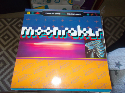 12" VINYYLI SINKKU LONDON BOYS ** MOONRAKER **