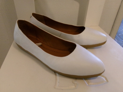 Balleriinat koko 36 Ois