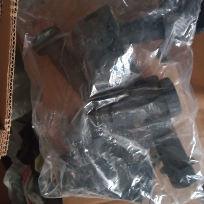 Mustia kalustejalkoja 4kpl