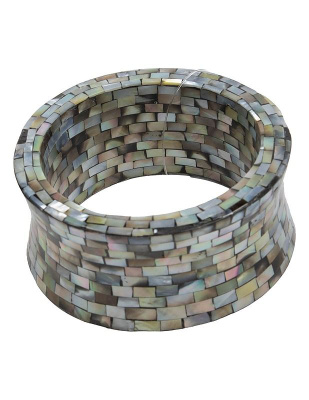 Helmiäinen rannerengas leveys 39 mm / sisämitta 68,5 mm