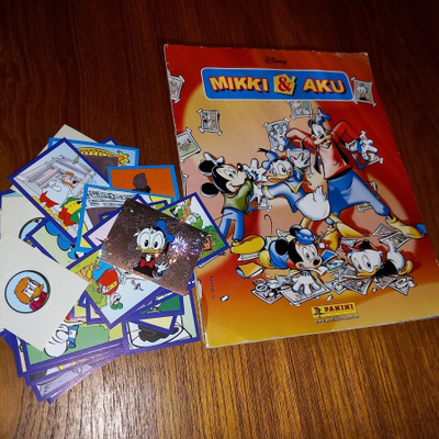 Mikki & Aku Panini -tarra-albumi & tarroja