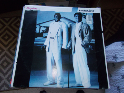 12" VINYYLI SINKKU LONDON BOYS ** REQUIEM **