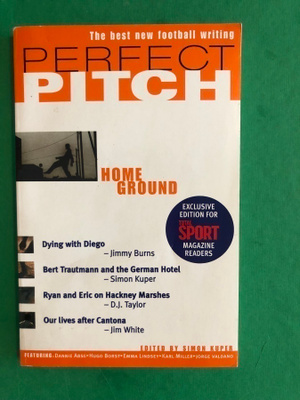 Perfect Pitch-Jalkapallonovelleja.