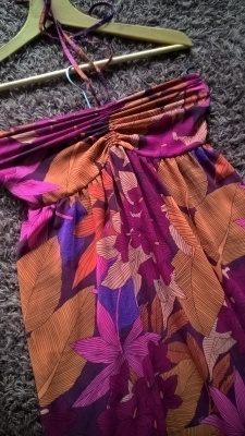 Värikäs H&M Maximekko / Maksimekko - koko 38