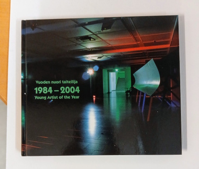 Vuoden nuori taiteilija 1984-2004 = Young artist of the year