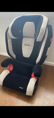 Recaro Monza turvaistuin musiikkitoiminnolla.