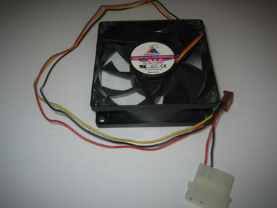 Glacialtech SilentBlade 80x80x25 kotelopuhallin