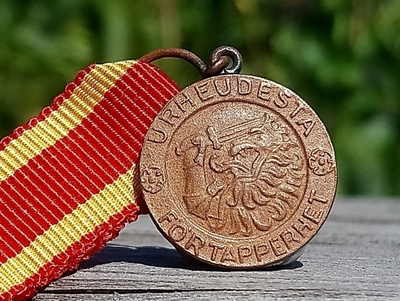 MINI VM 2. Halkaisija - 16 mm. Hyväkuntoinen. Siisti nauha.