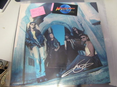 QUEENSRYCHE JENKKI PROMO FLAT KAHDELLA NIMMARILLA