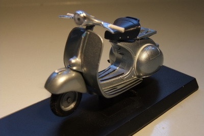 Vespa 150 -57 1:18