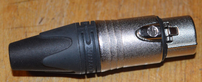 Neutrik NC3FXX XLR -naarasliitin