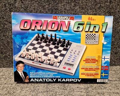 Shakkitietokone Millenium Orion vuodelta 2000
