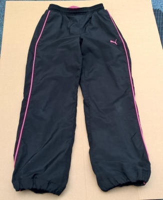 PUMA TUULIPUVUN HOUSUT KOKO 140 MUSTA/PINKKI