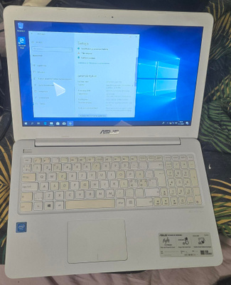 Asus E502M, intel N2840, 4Gb, 500Gb, win10