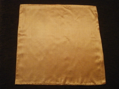 TYYNYNPÄÄLLINEN  37. KAUNIS KIILTÄVÄPINTAINEN KELTAINEN TP.