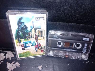 C-kasetti Oasis : Be here now ( SIS POSTIKULU )