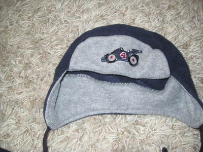 **Fleece hattu   koko 42/44 *