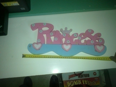 Prinsessa naulakko puuta 39 x 18 cm paks 2,5 cm