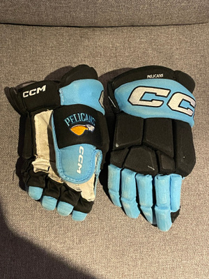 Pelicans Liiga CCM 85C 12” Gameworn Jääkiekkohanskat