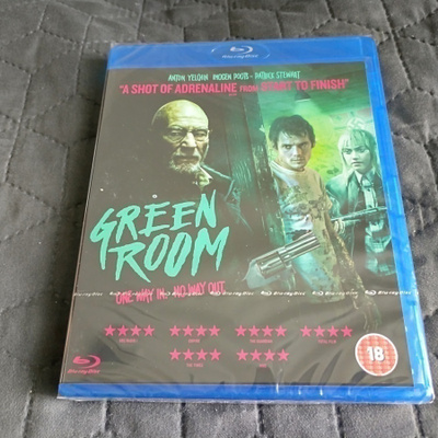 Green Room Blu-ray **muoveissa**