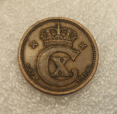 Tanskan 1 öre -kolikko vuodelta 1915 Kuningas Christin X