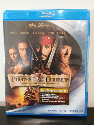 PIRATES OF THE CARIBBEAN MUSTAN HELMEN KIROUS 2 Blu-ray Disc
