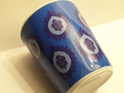 Marimekko erikoinen korvaton muki