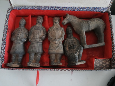 Alkuperäisessä laatikossa, numero viisi, on Kiinan historian