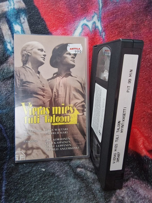 Vieras Mies Tuli Taloon (Mika Waltari) VHS