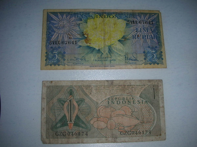 Indonesia 1 ja 5 rupiaa seteli