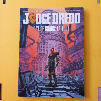 Judge Dredd Day of chaos : Fallout 2000 AD Albumi