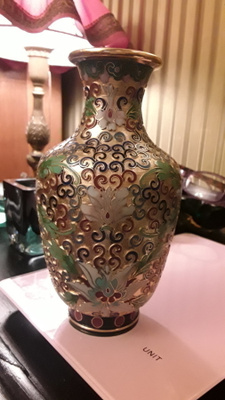 CLOISONNE KORISTE VAASI. korkeus 16 cm