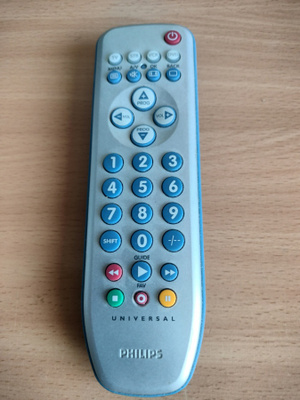 Philips Universal yleiskaukosäädin.